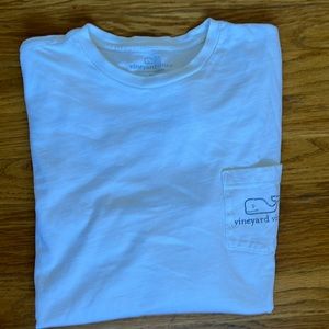 Vineyard Vines men’s classic logo tee white size medium long sleeve